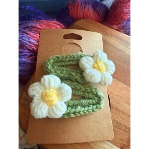 Handmade Crochet Daisy Hair Clip – Green White And Yellow Floral Clip, Soft Yarn